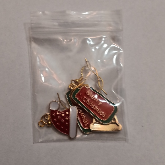 NWT Bundle of Two Pairs of Adorable Gold Dangling Christmas Earrings!! - Picture 4 of 4